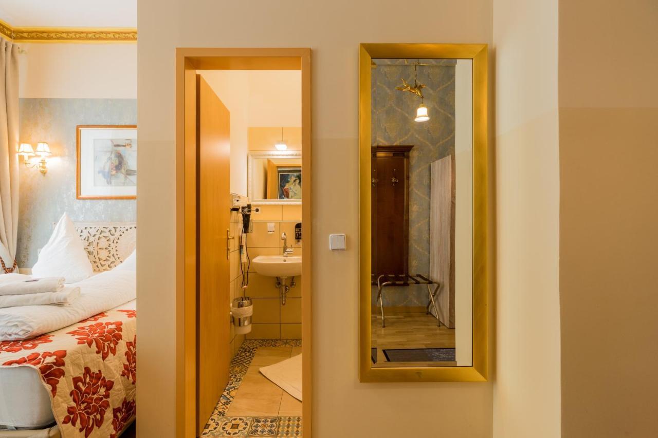 Comfort Triple Room